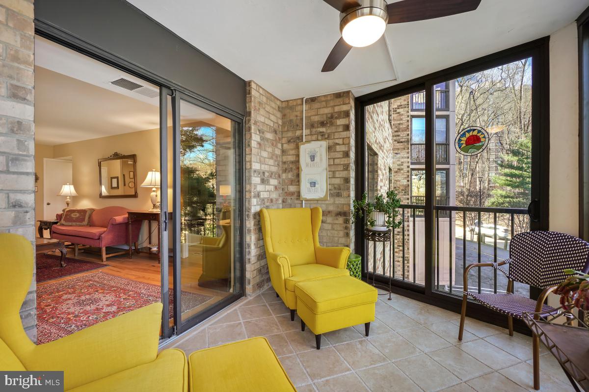 MONTEBELLO - Residential