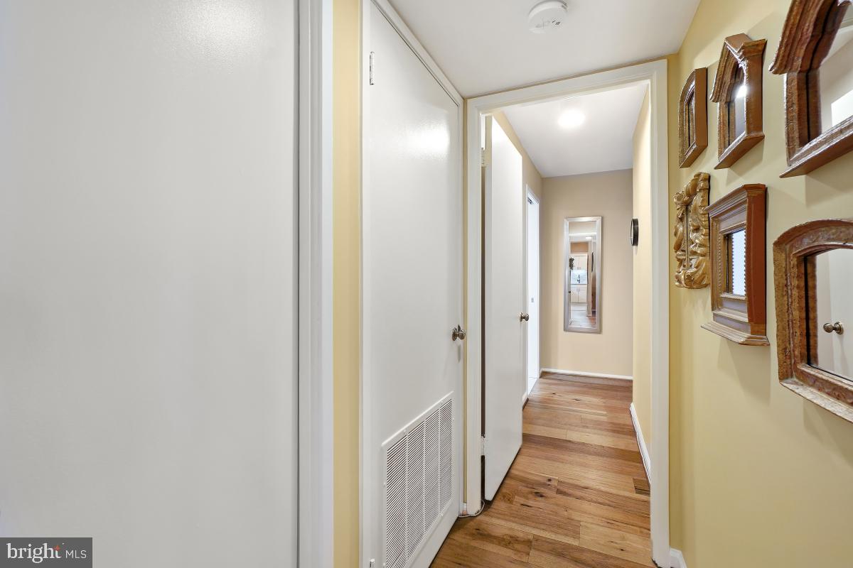 MONTEBELLO - Residential