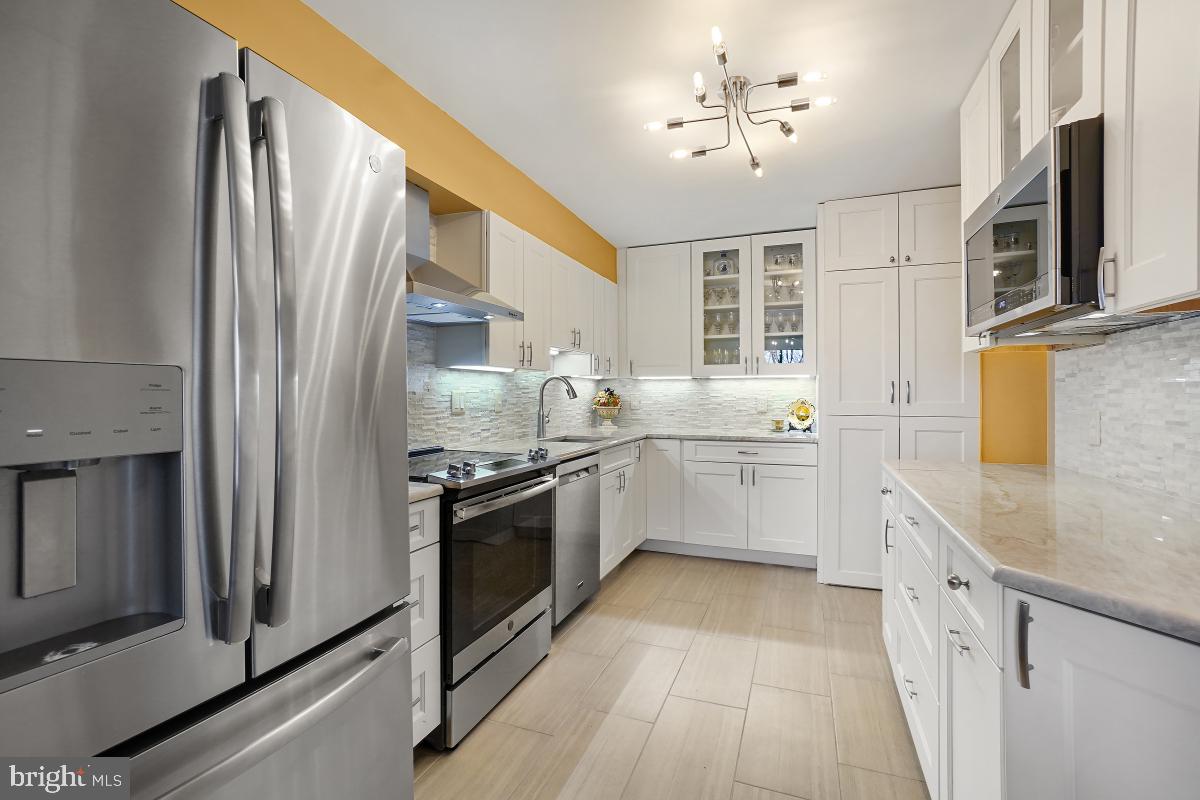 MONTEBELLO - Residential