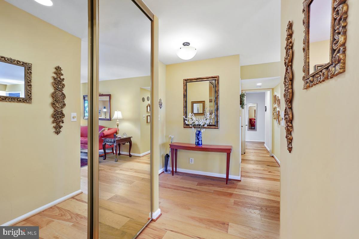 MONTEBELLO - Residential