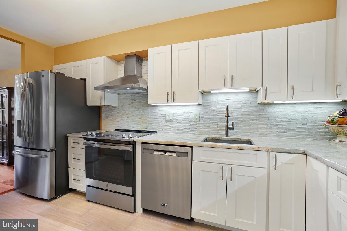 MONTEBELLO - Residential