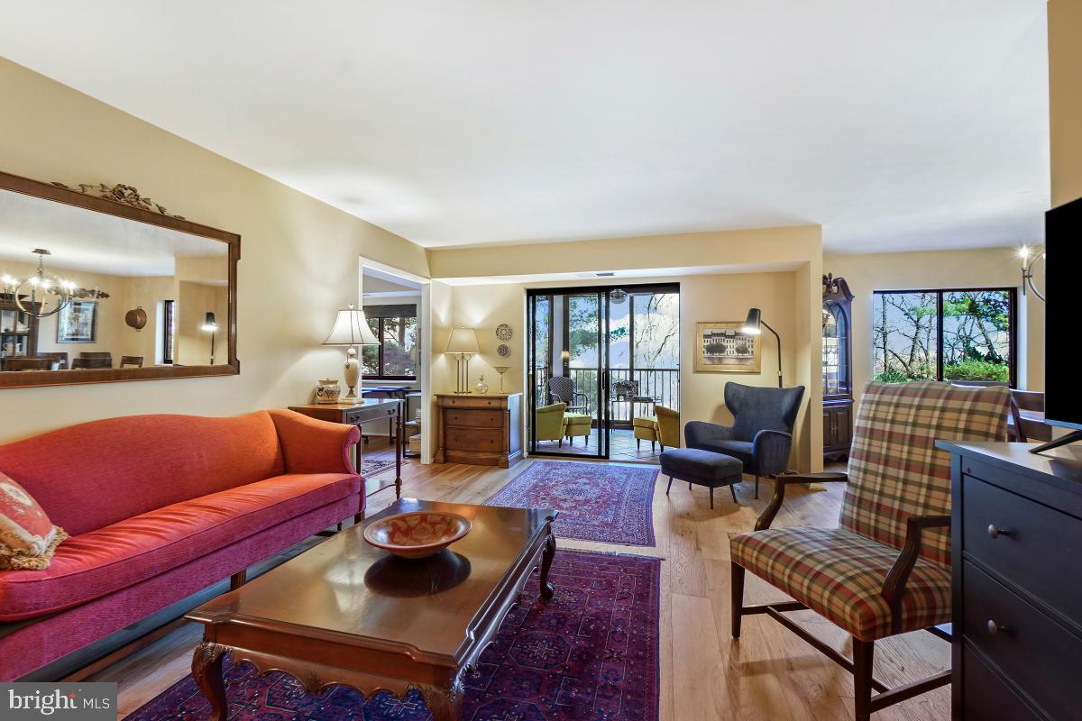 MONTEBELLO - Residential