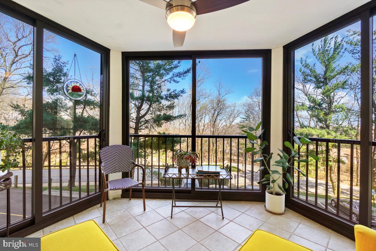 MONTEBELLO - Residential