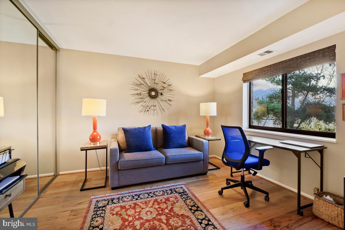 MONTEBELLO - Residential