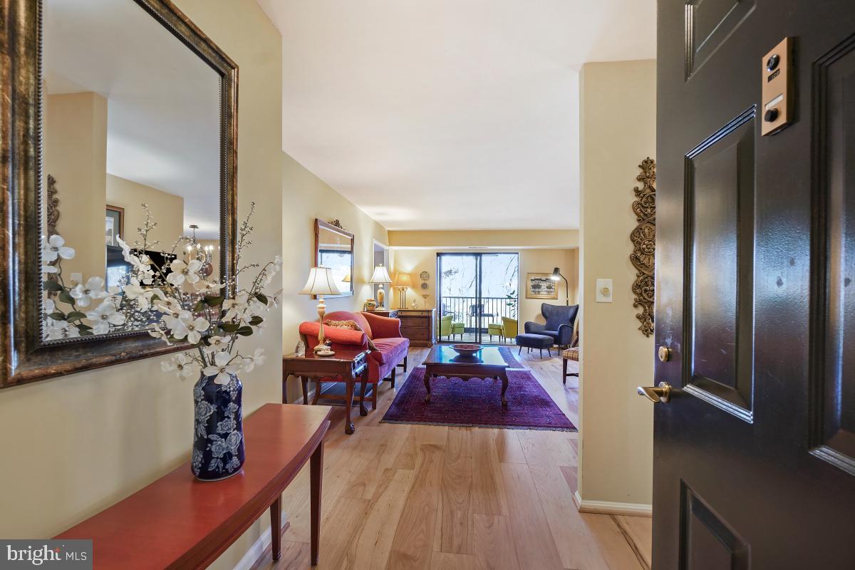 MONTEBELLO - Residential