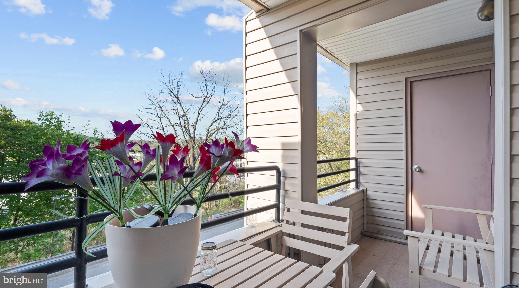 8101 GREENSPRING WAY E 8101-E