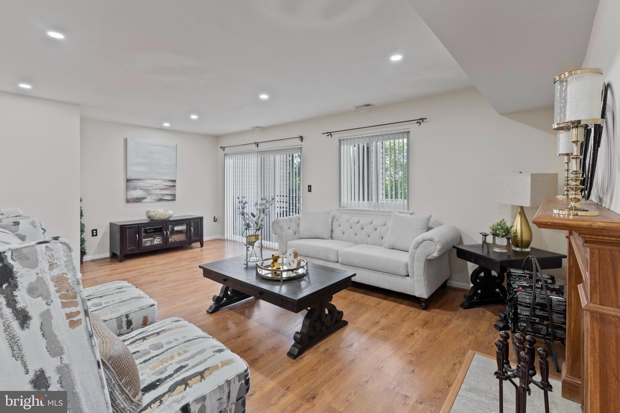 8101 GREENSPRING WAY E 8101-E