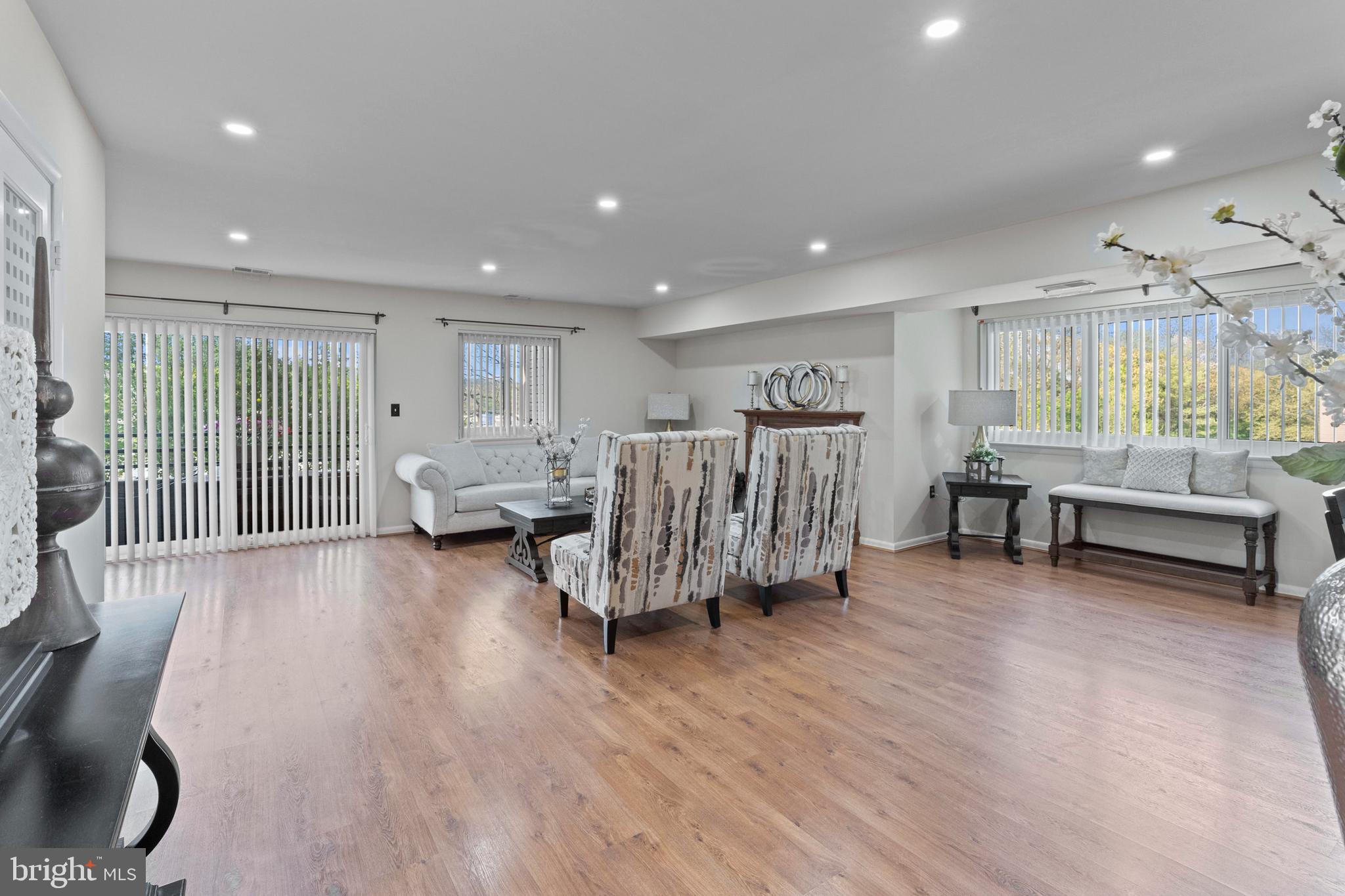 8101 GREENSPRING WAY E 8101-E