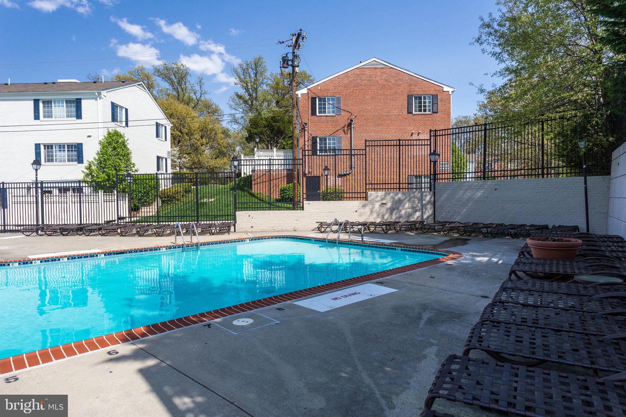 PARKSIDE AT ALEXANDRIA - Residential