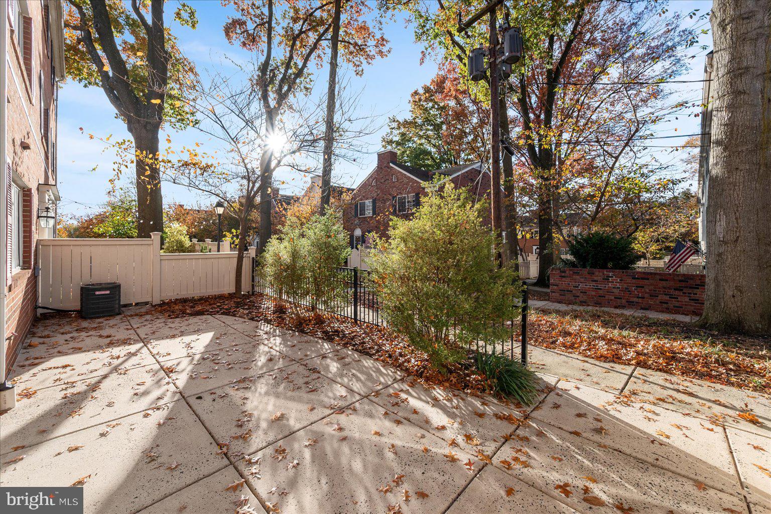 PARKSIDE AT ALEXANDRIA - Residential