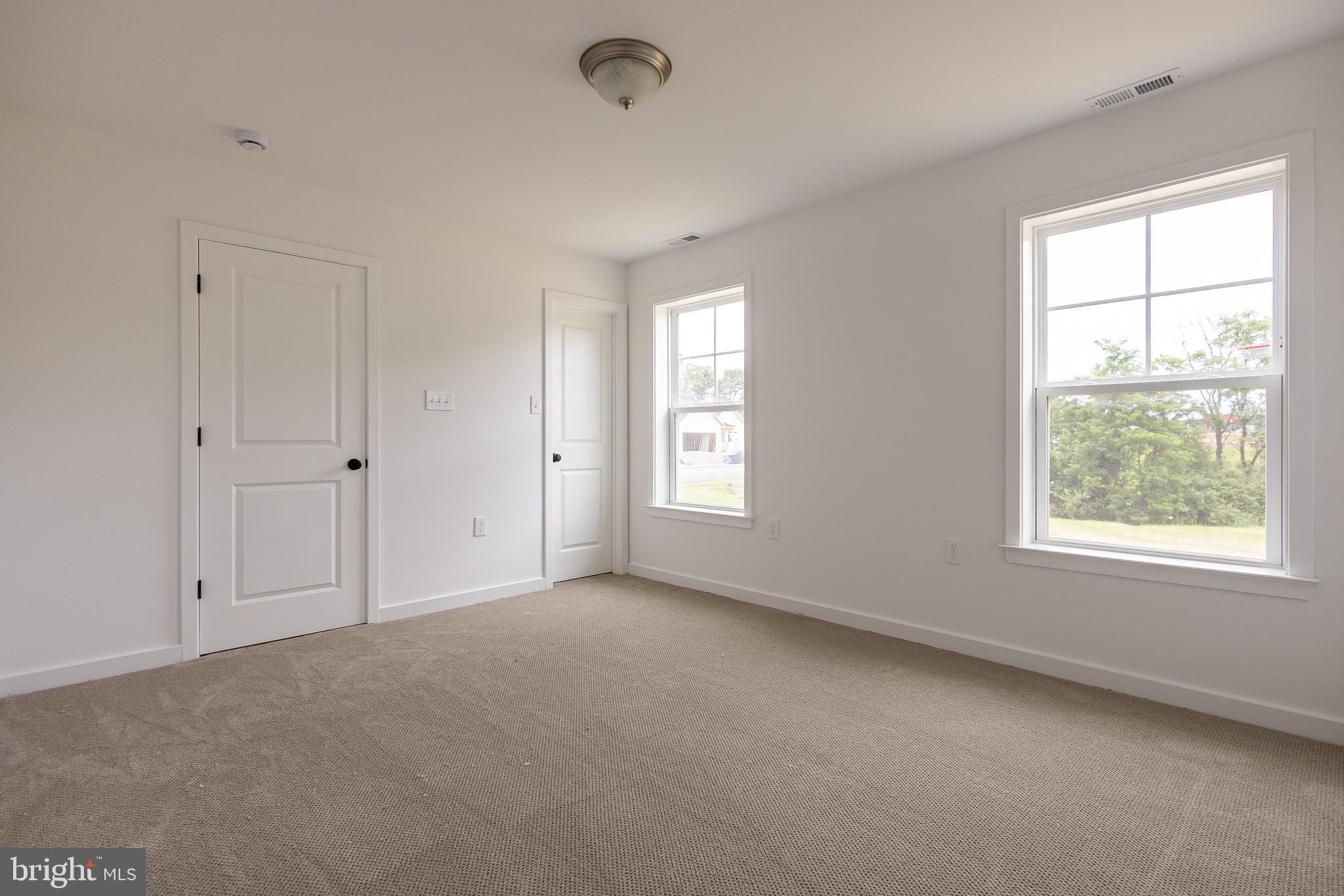 BRIDLE CREEK - Residential