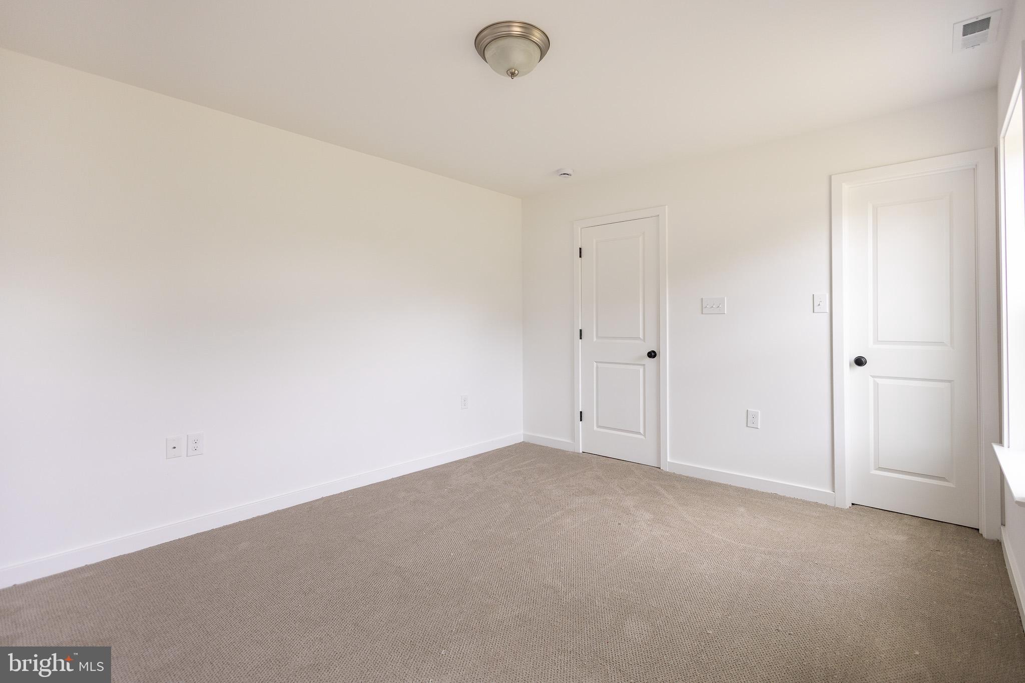 BRIDLE CREEK - Residential