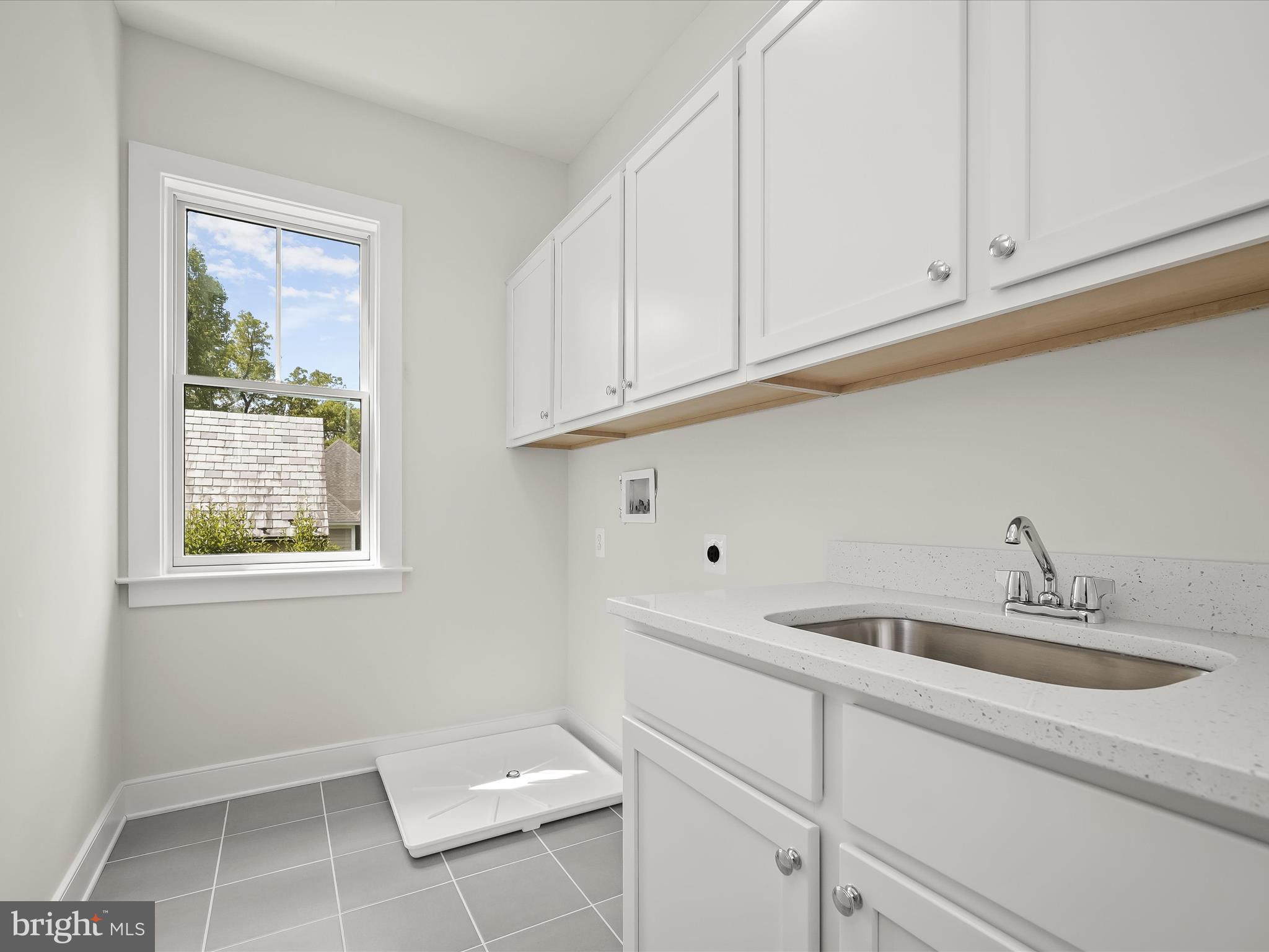 WHEATLEY HILLS - Residential