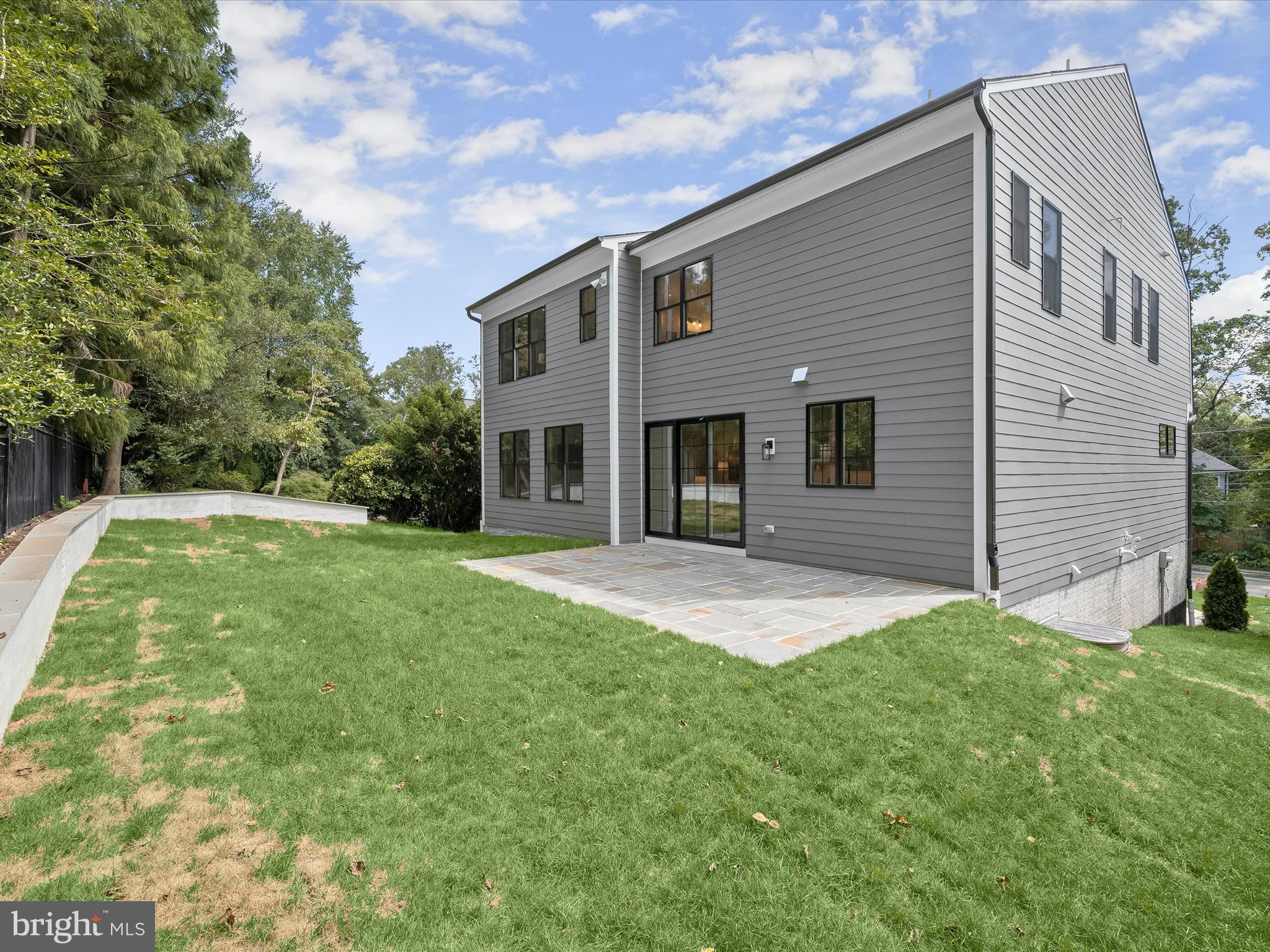 WHEATLEY HILLS - Residential