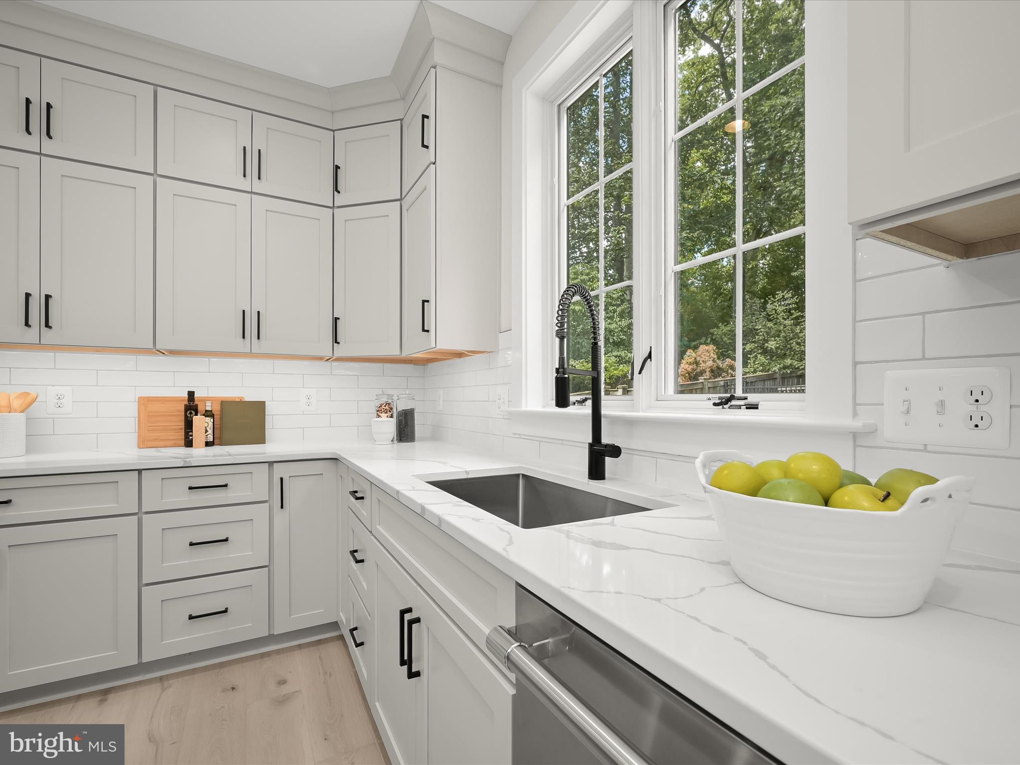 WHEATLEY HILLS - Residential