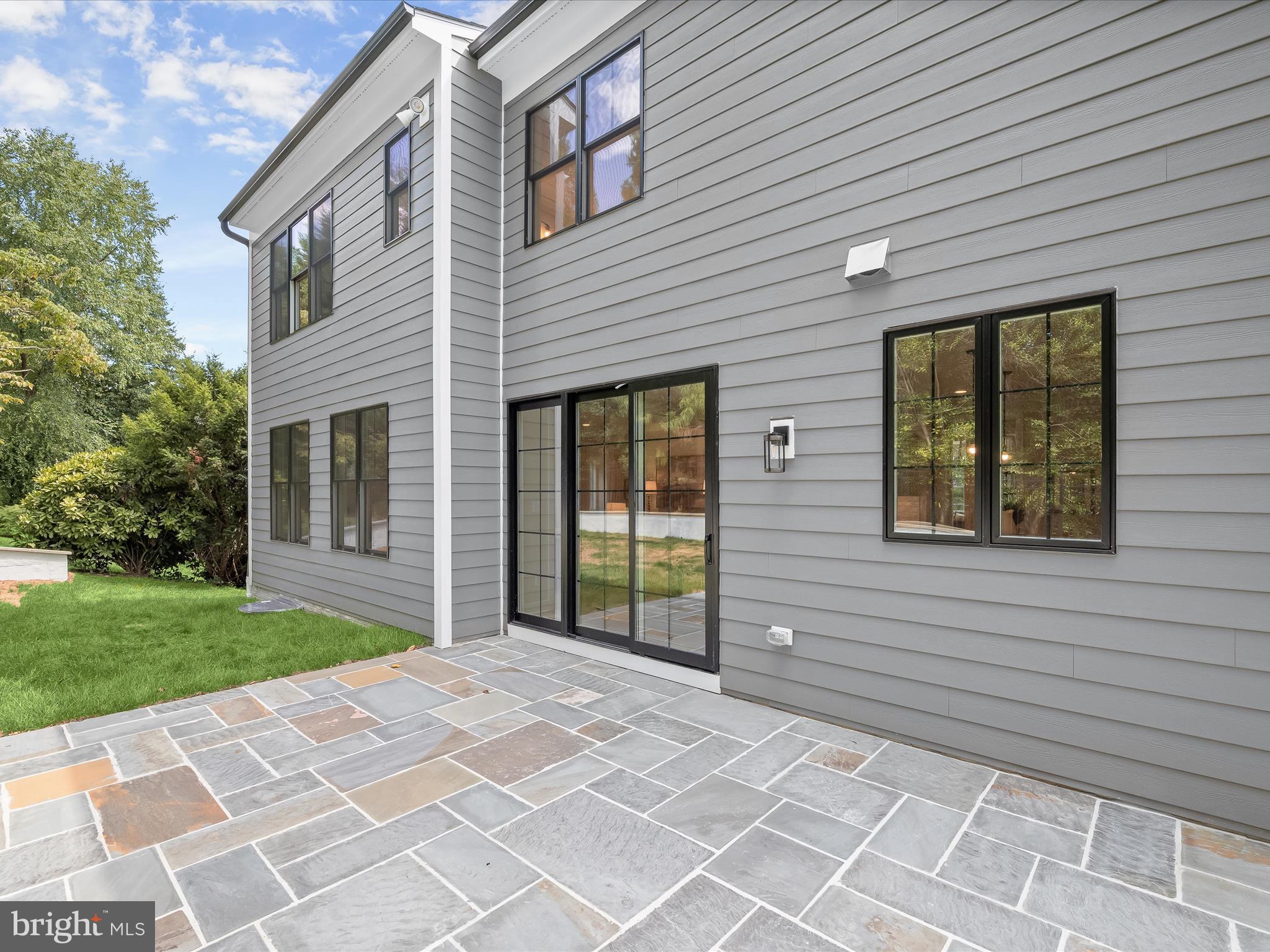 WHEATLEY HILLS - Residential