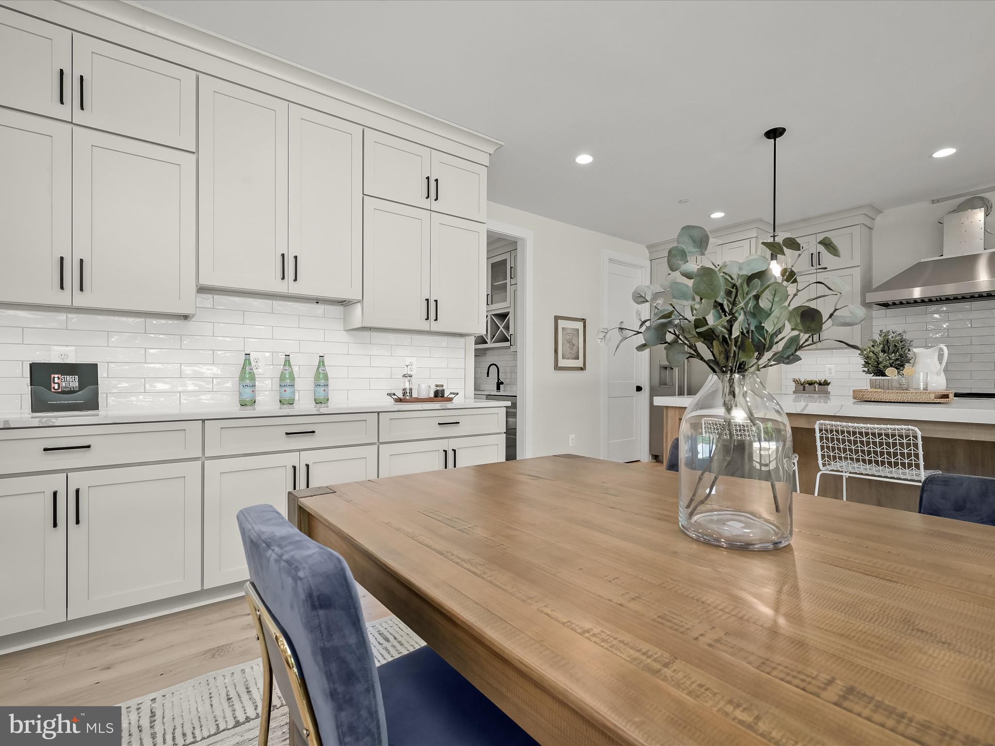 WHEATLEY HILLS - Residential