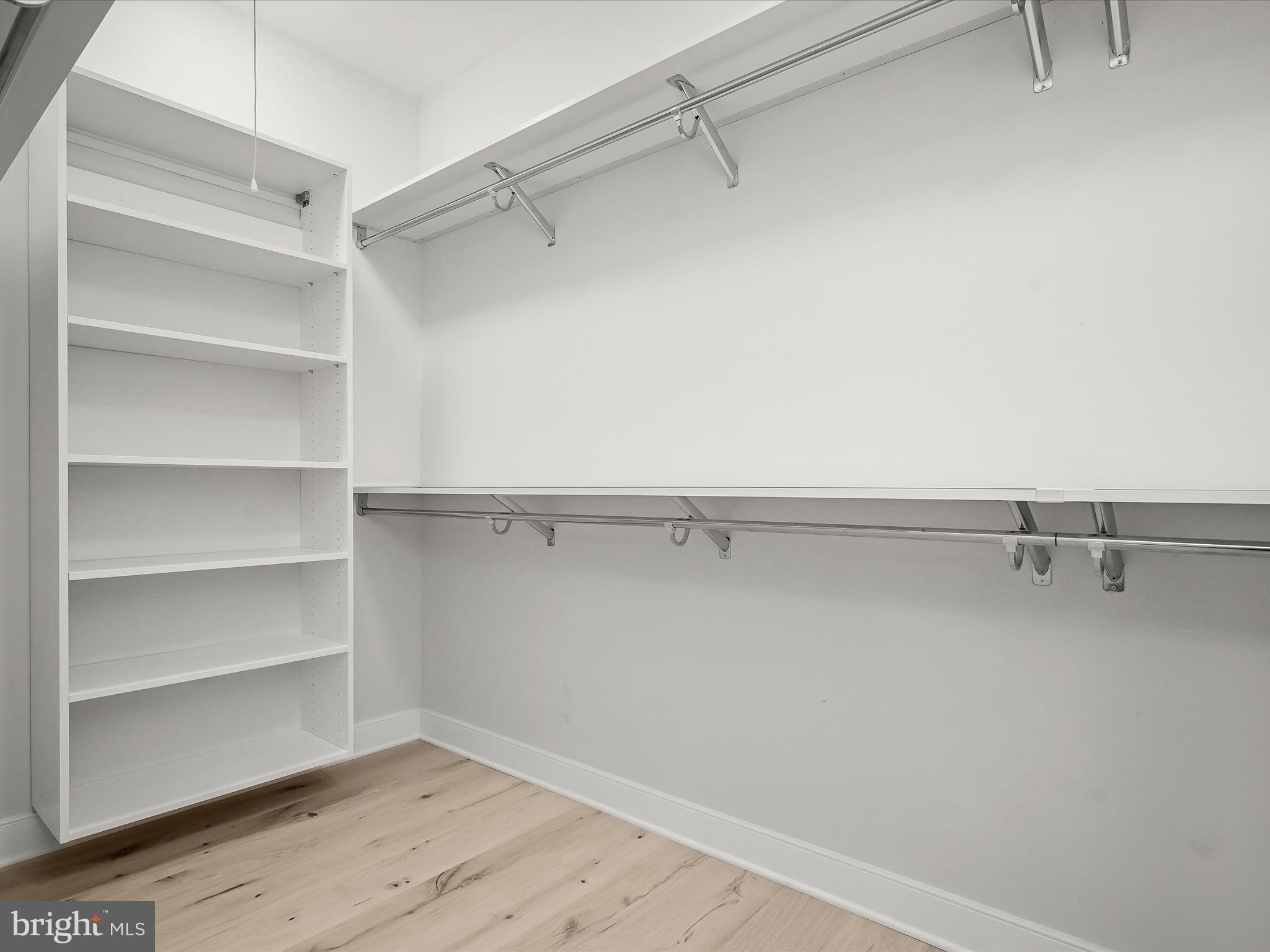 WHEATLEY HILLS - Residential