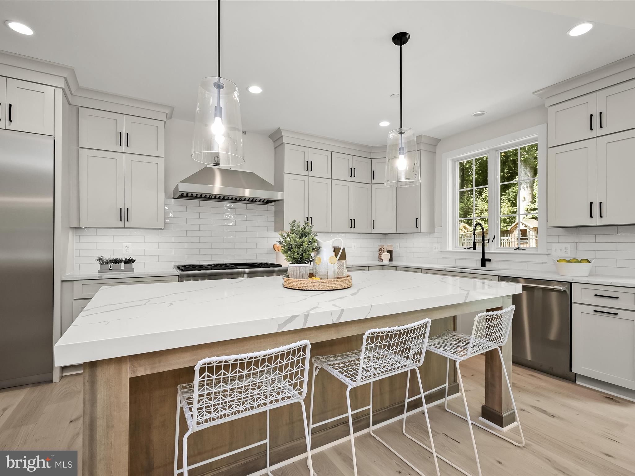 WHEATLEY HILLS - Residential