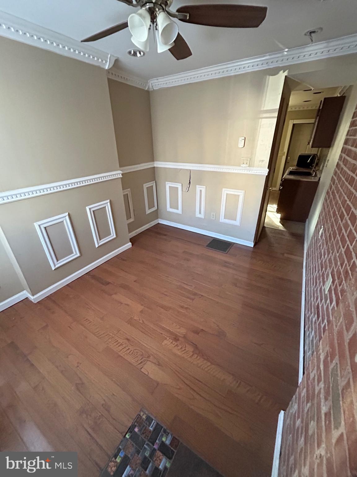 JOHNSTON SQUARE - Residential