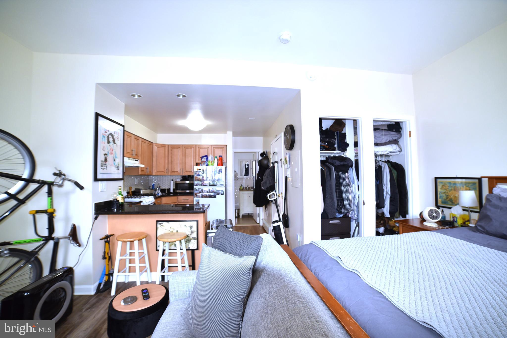 DICKINSON NARROWS - Residential Income