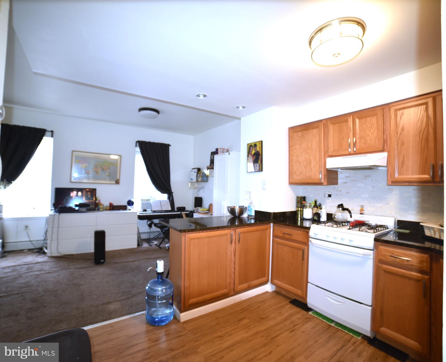 DICKINSON NARROWS - Residential Income