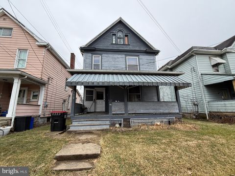 Homes For Sale - 110 Richlieu Avenue<br/> Lawrence County, NEW CASTLE, PA 16101