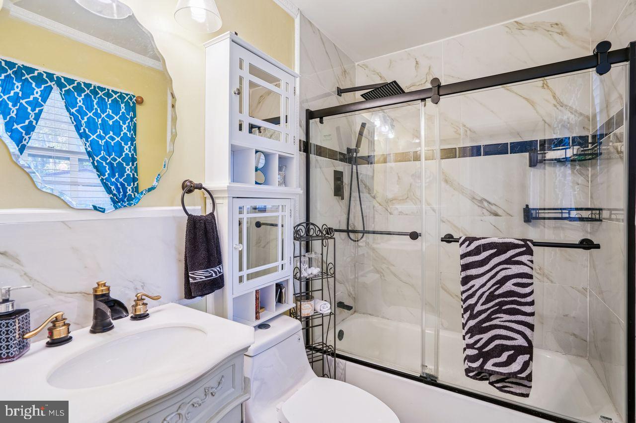 HILLMEADE MANOR - Residential