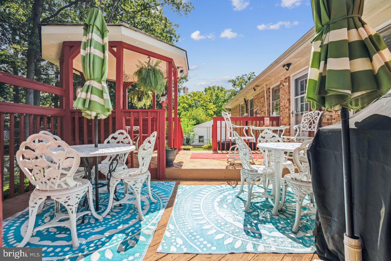 HILLMEADE MANOR - Residential