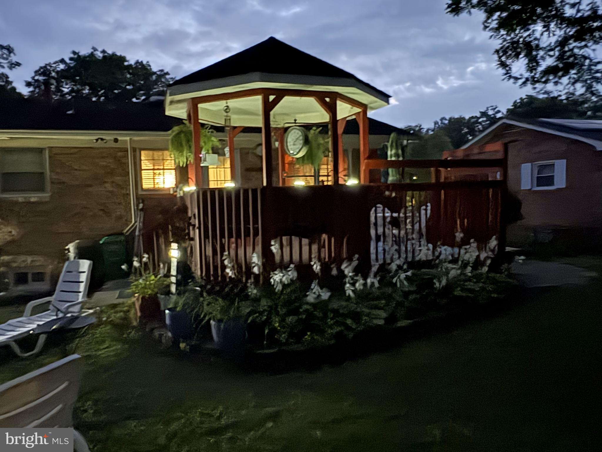 HILLMEADE MANOR - Residential