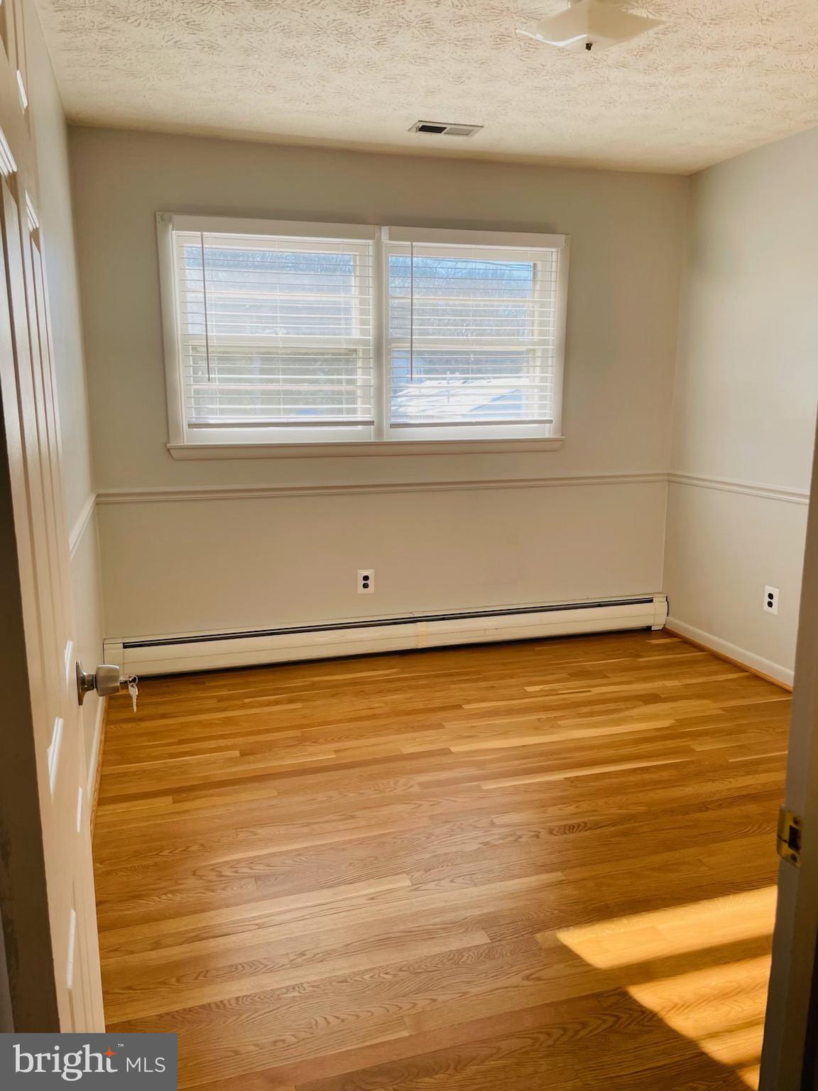 HILLMEADE MANOR - Residential