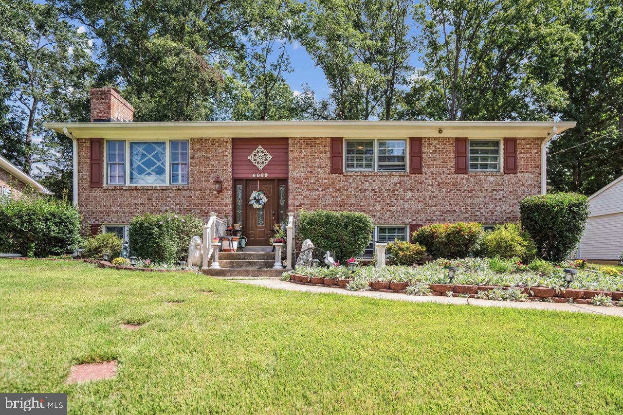 HILLMEADE MANOR - Residential