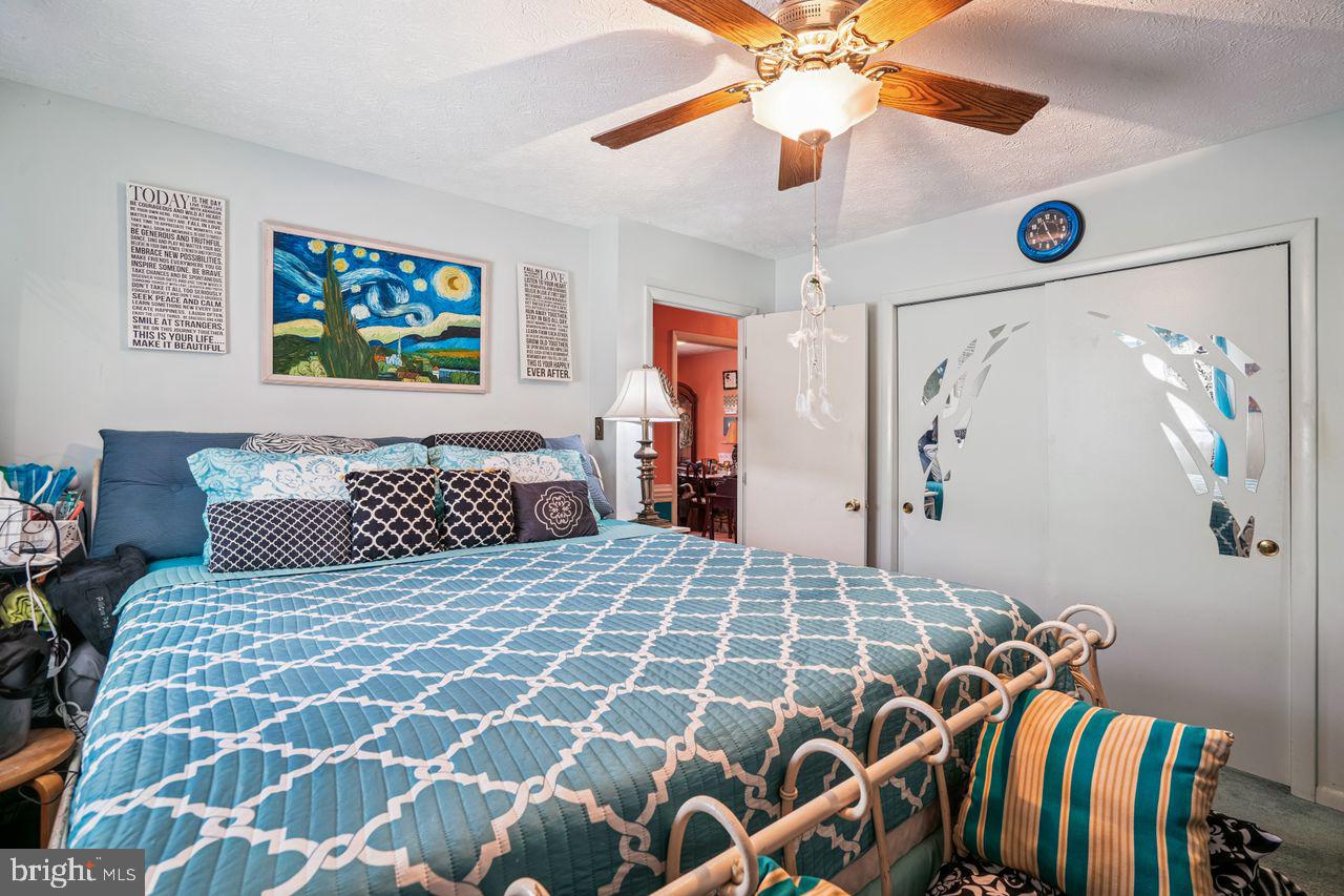 HILLMEADE MANOR - Residential