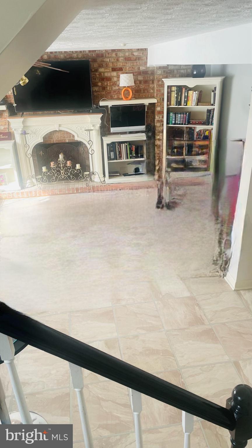 HILLMEADE MANOR - Residential