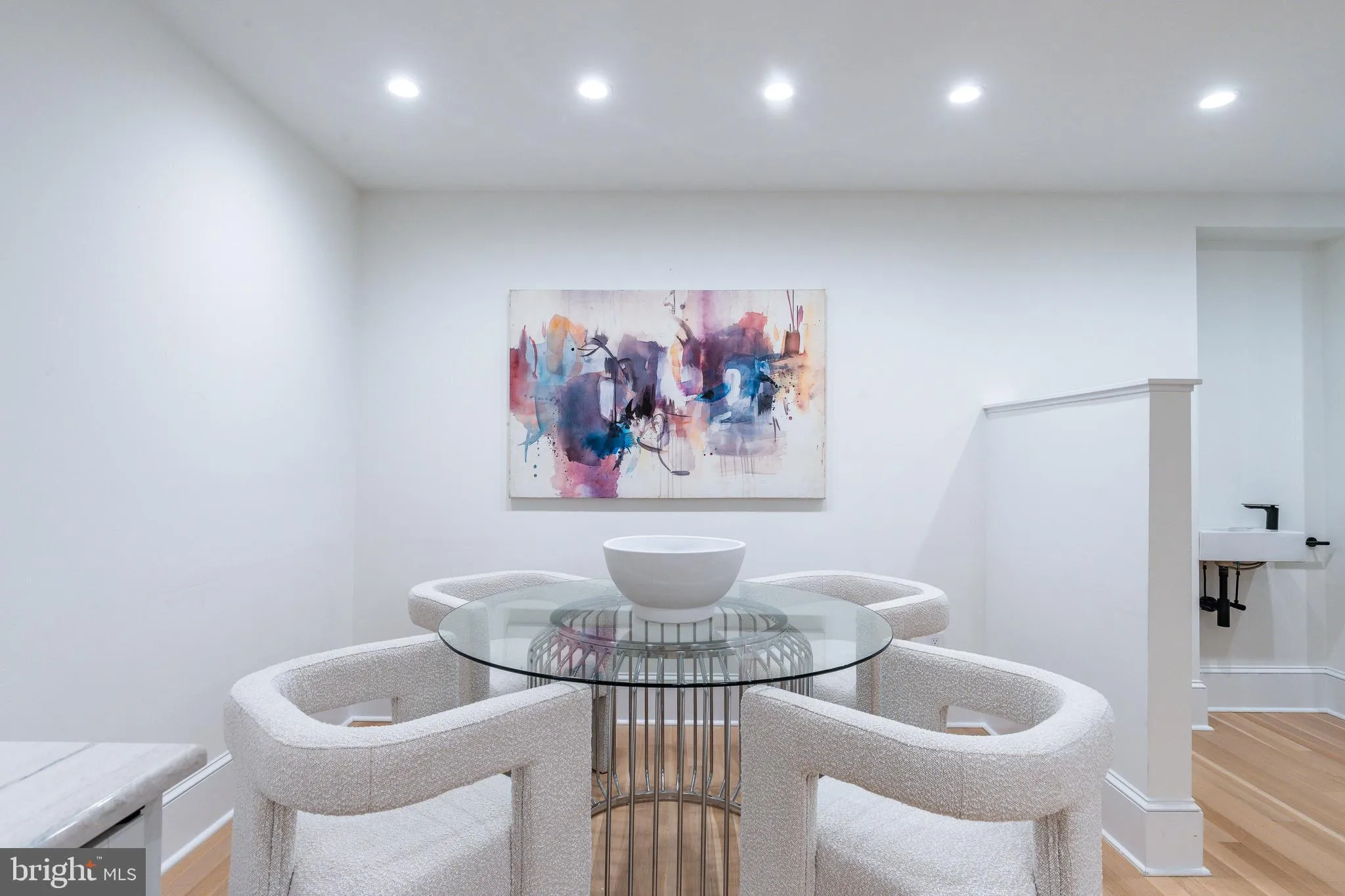 Philadelphia, Pennsylvania 19103, United States, 6 Bedrooms Bedrooms, ,7 BathroomsBathrooms,Residential,Coming Soon,223220