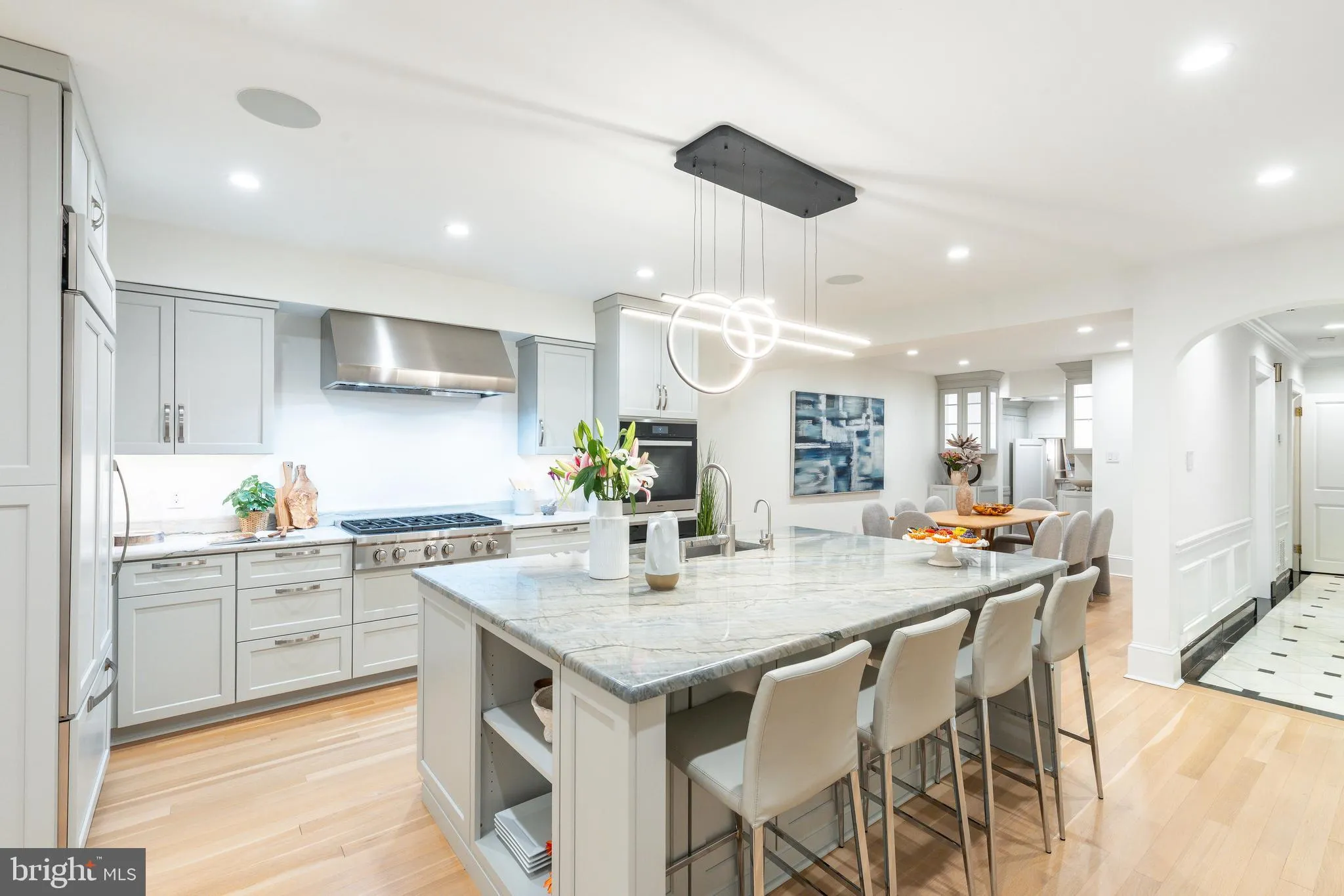 Philadelphia, Pennsylvania 19103, United States, 6 Bedrooms Bedrooms, ,7 BathroomsBathrooms,Residential,Coming Soon,223220