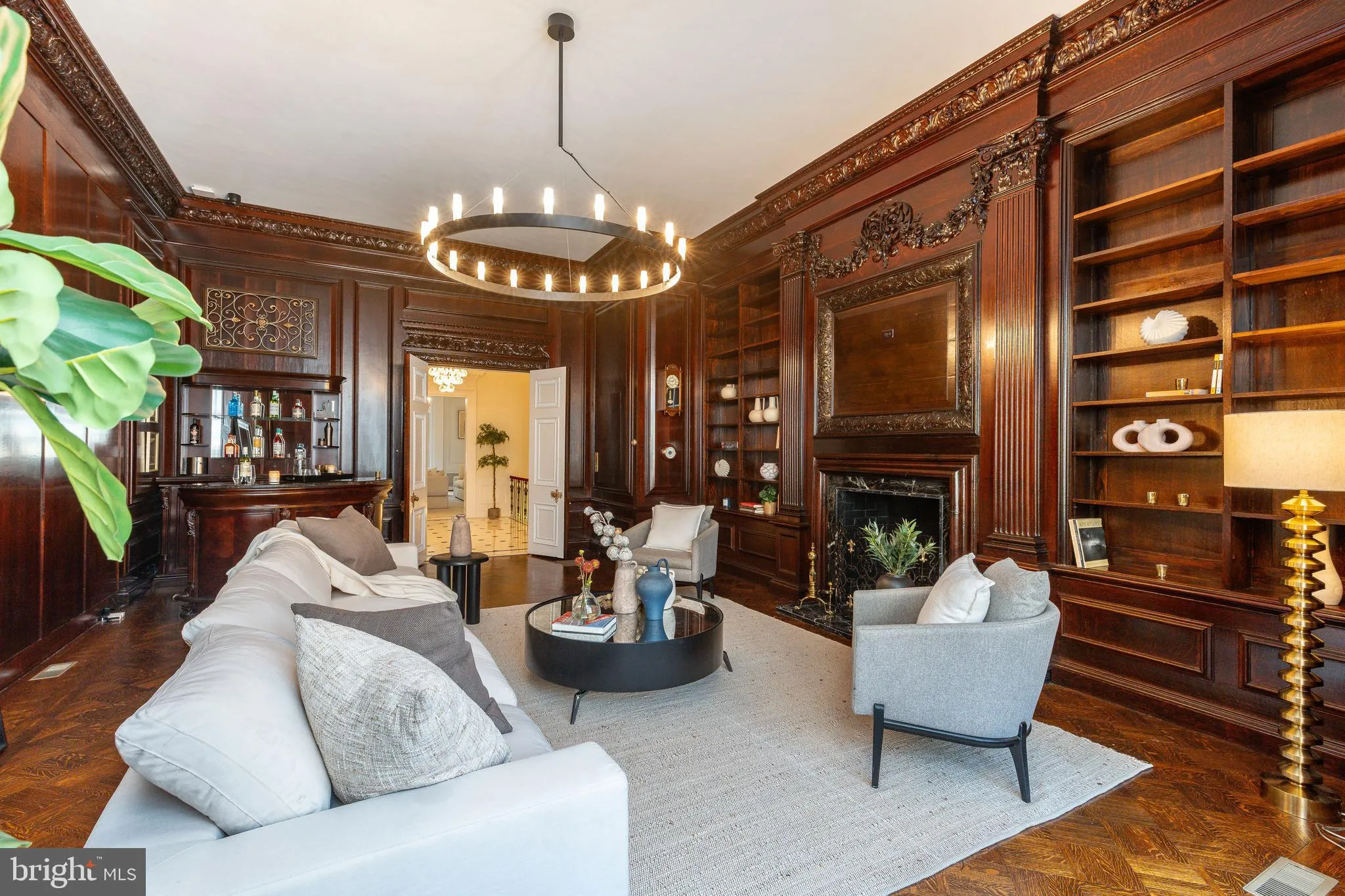 Philadelphia, Pennsylvania 19103, United States, 6 Bedrooms Bedrooms, ,7 BathroomsBathrooms,Residential,Coming Soon,223220