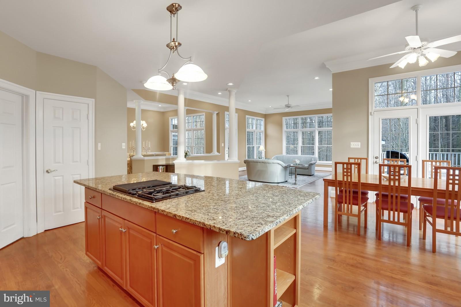 SOUTH RIVER COLONY - Residential