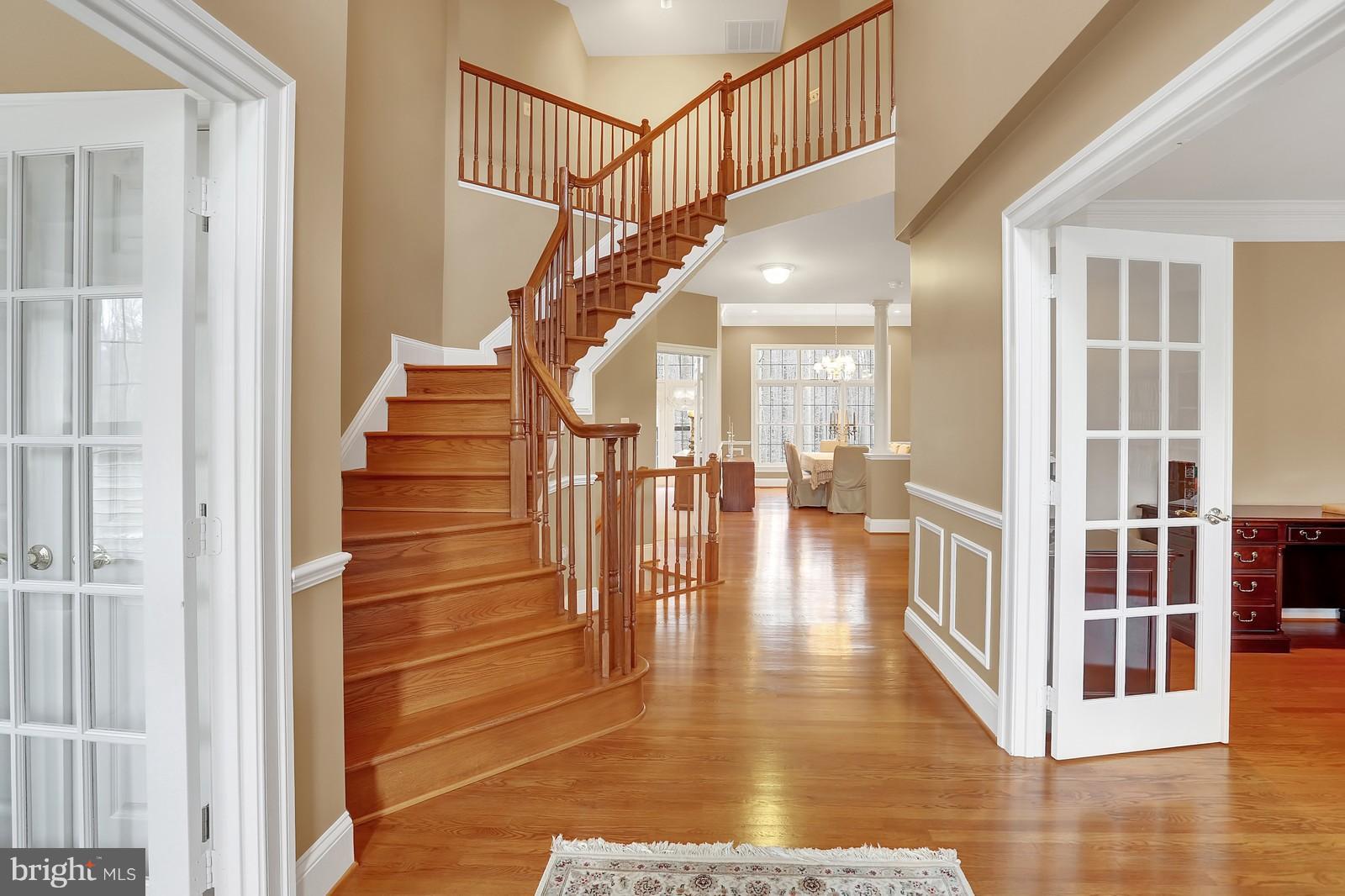 SOUTH RIVER COLONY - Residential