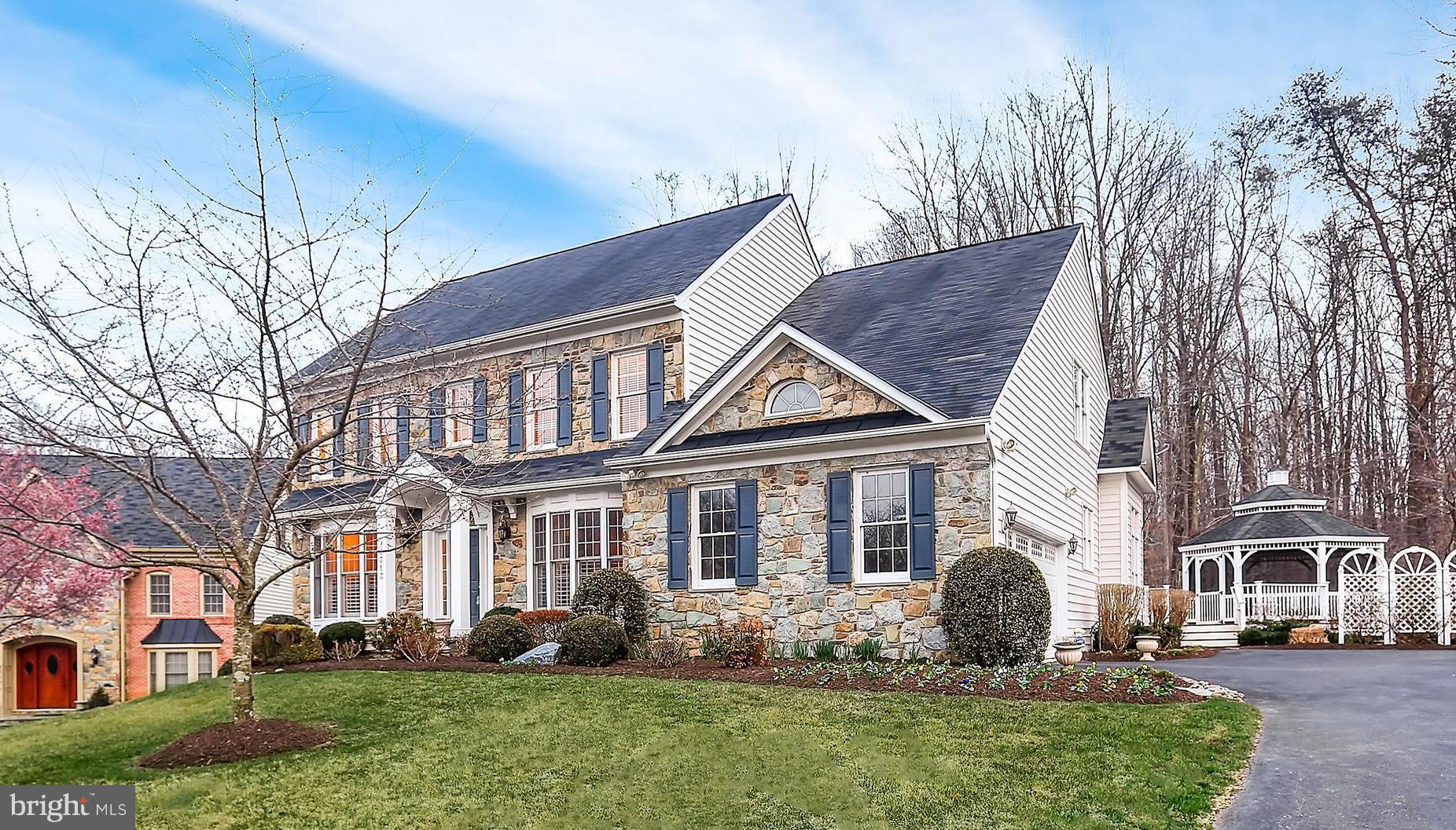 SOUTH RIVER COLONY - Residential