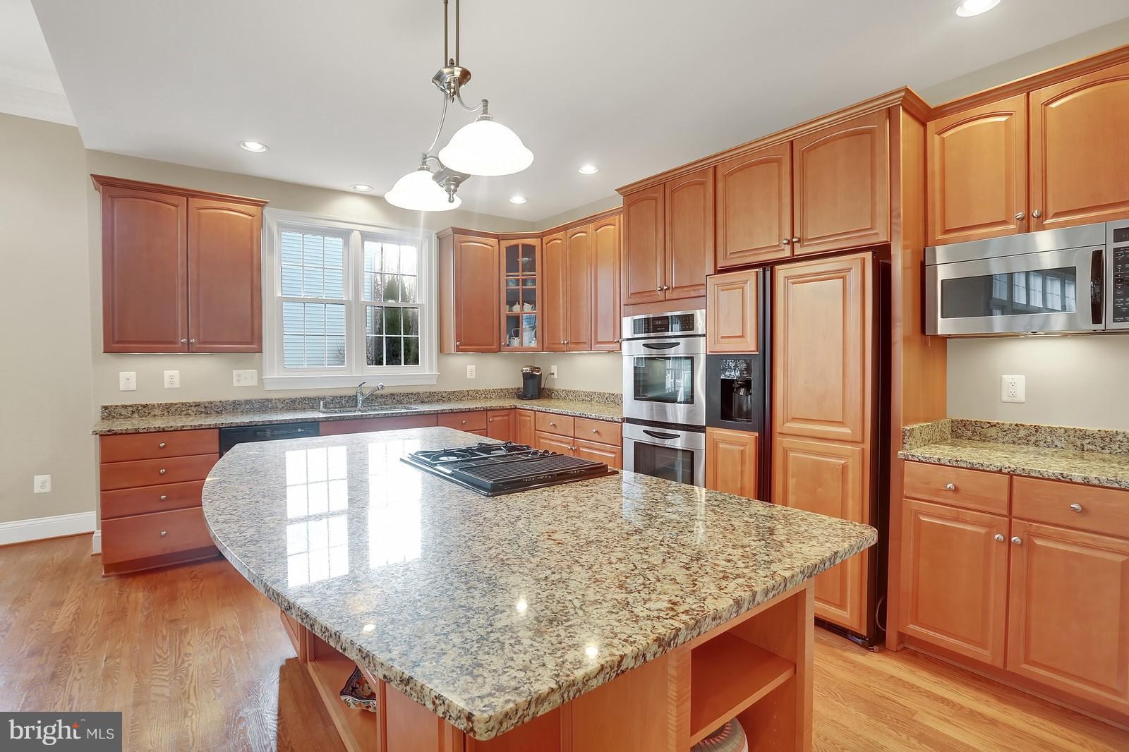 SOUTH RIVER COLONY - Residential