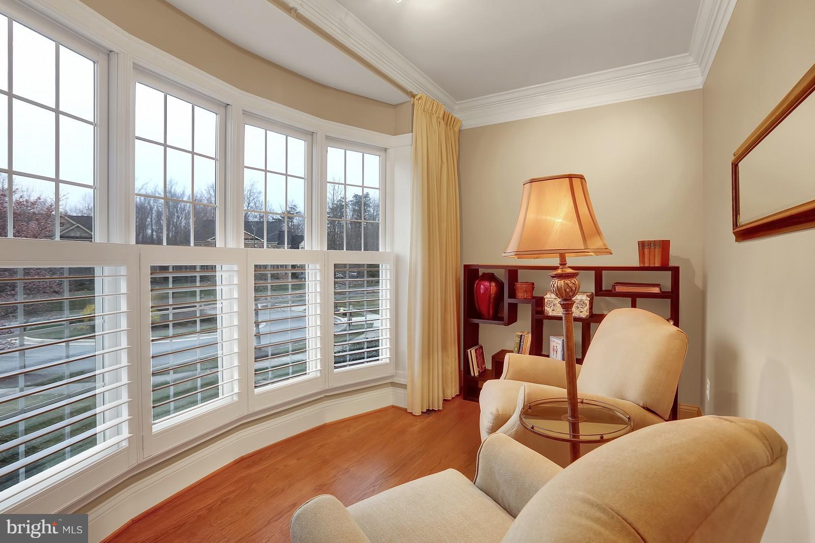 SOUTH RIVER COLONY - Residential