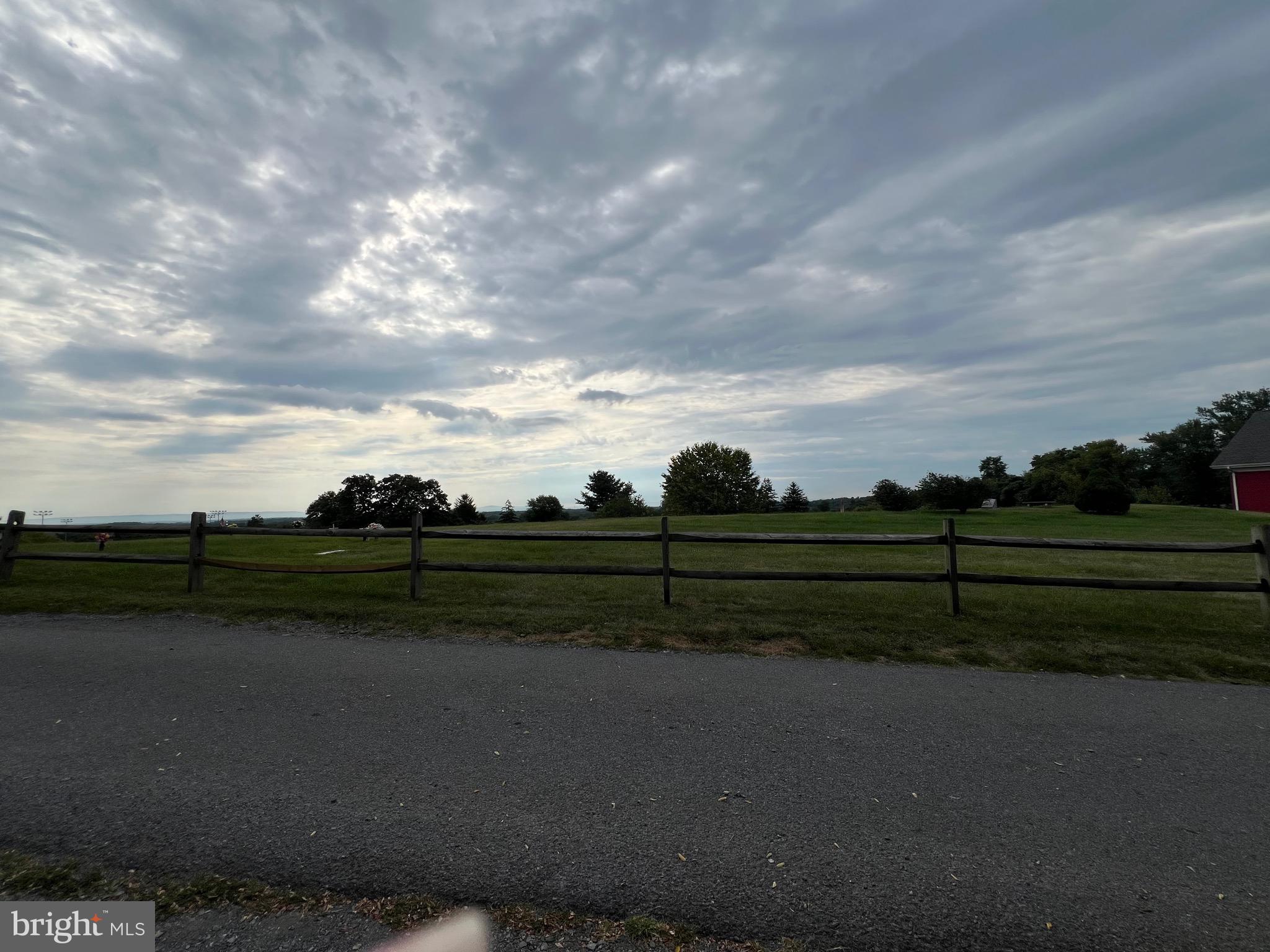 TOWN OF HEDGESVILLE - Residential