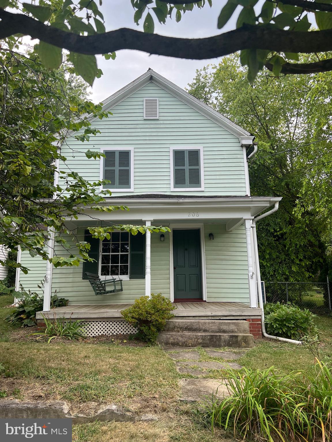 206 N MARY STREET