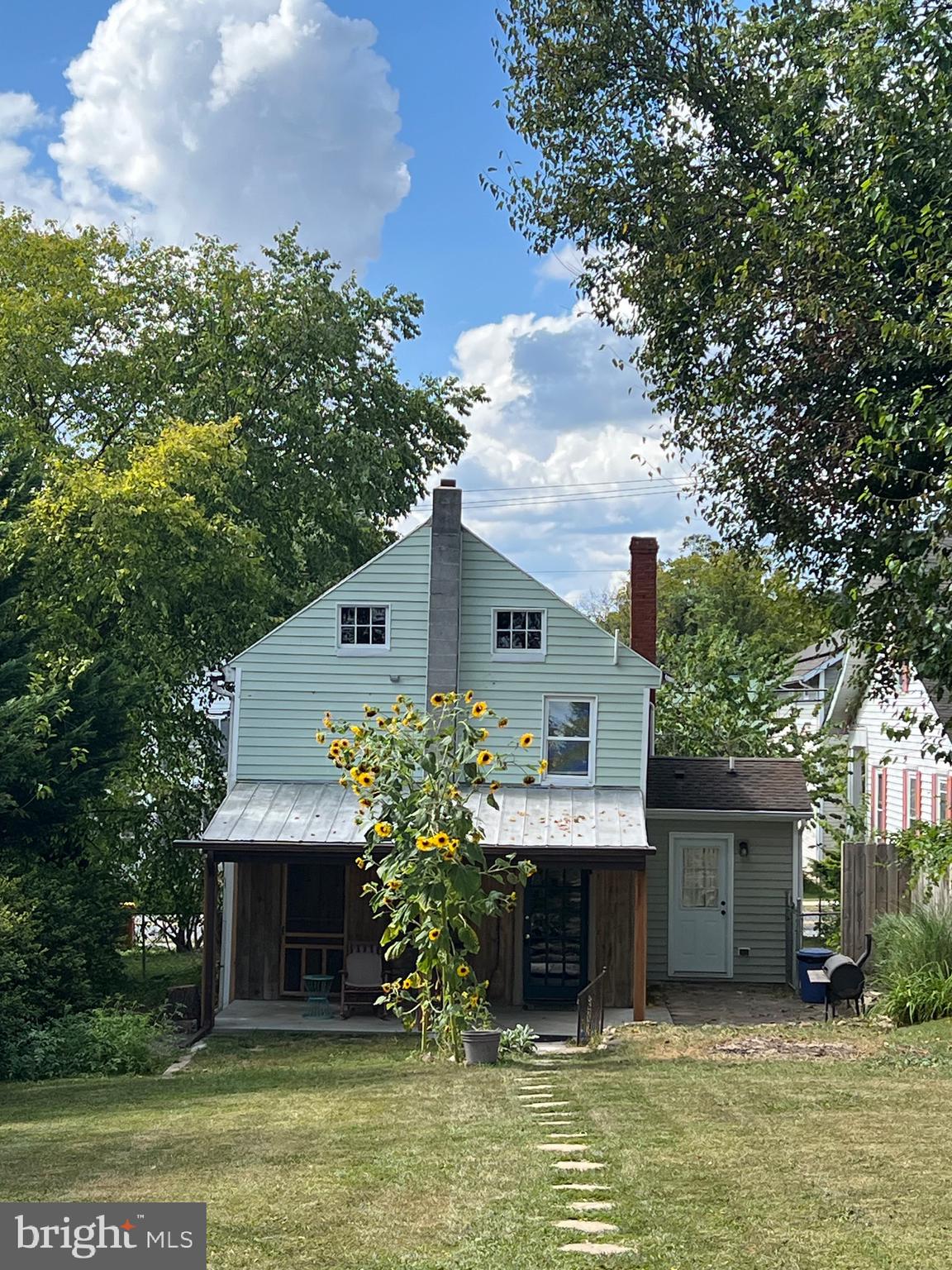 TOWN OF HEDGESVILLE - Residential