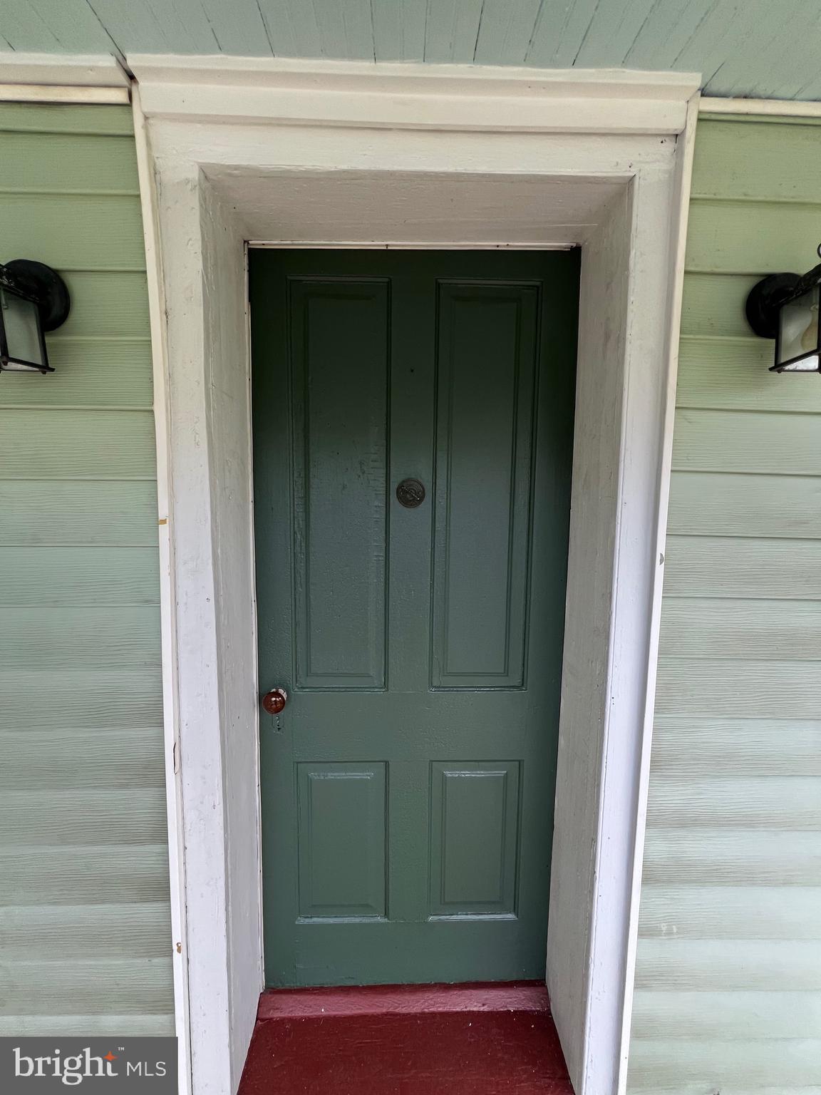 206 N MARY STREET