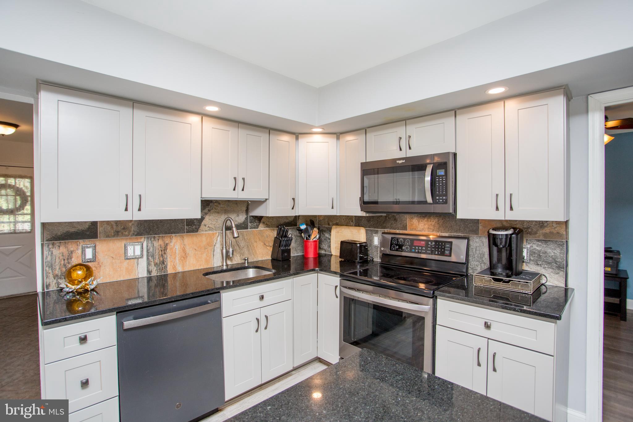 DURHAM VILLAGE - Residential