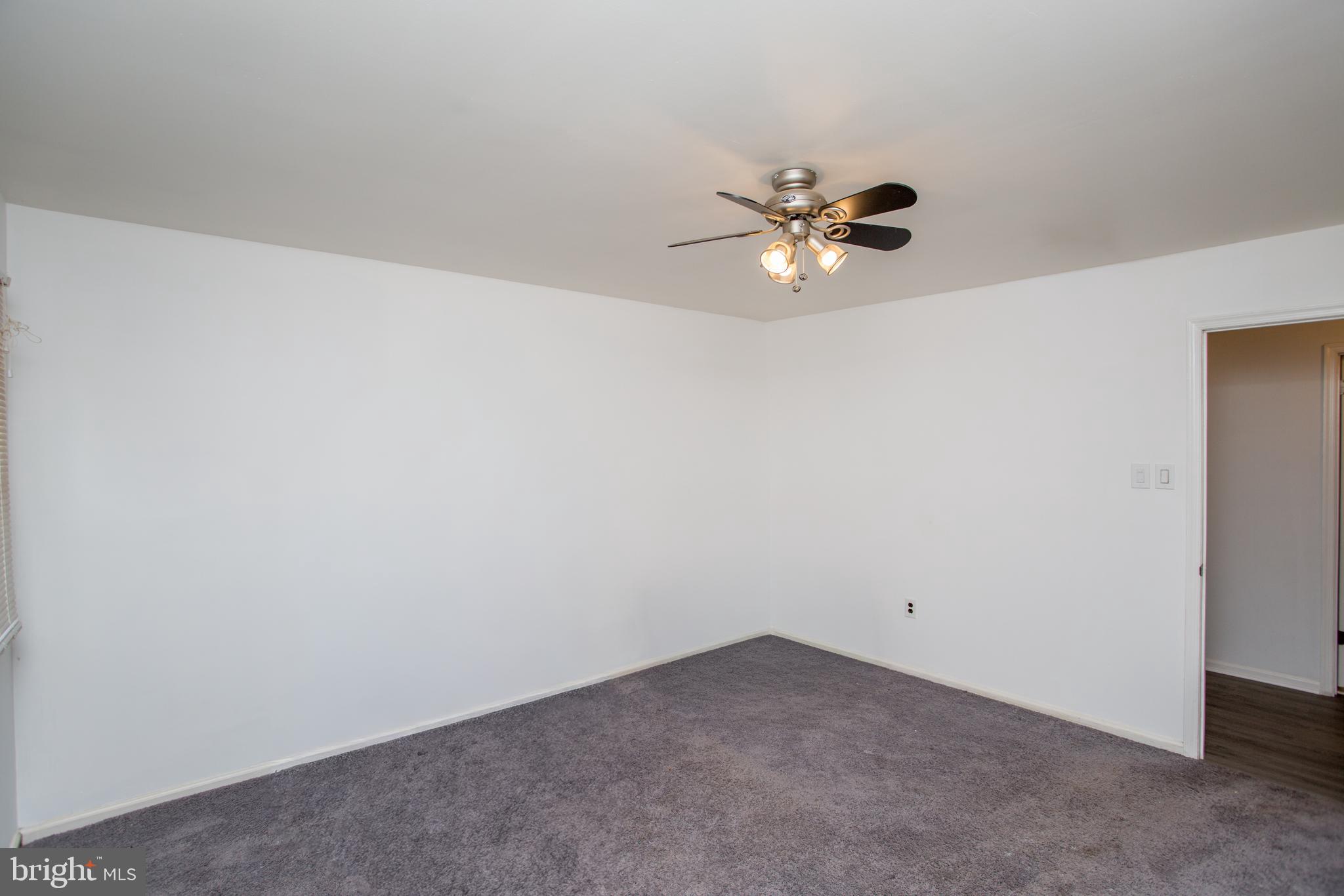 DURHAM VILLAGE - Residential