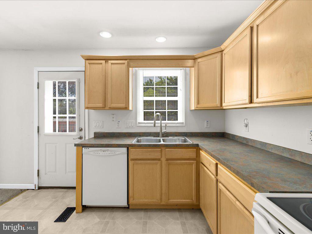 LAURAVILLE HISTORIC DISTRICT - Residential