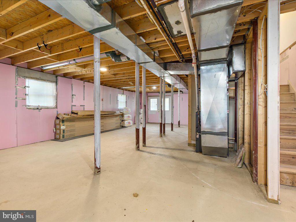 LAURAVILLE HISTORIC DISTRICT - Residential